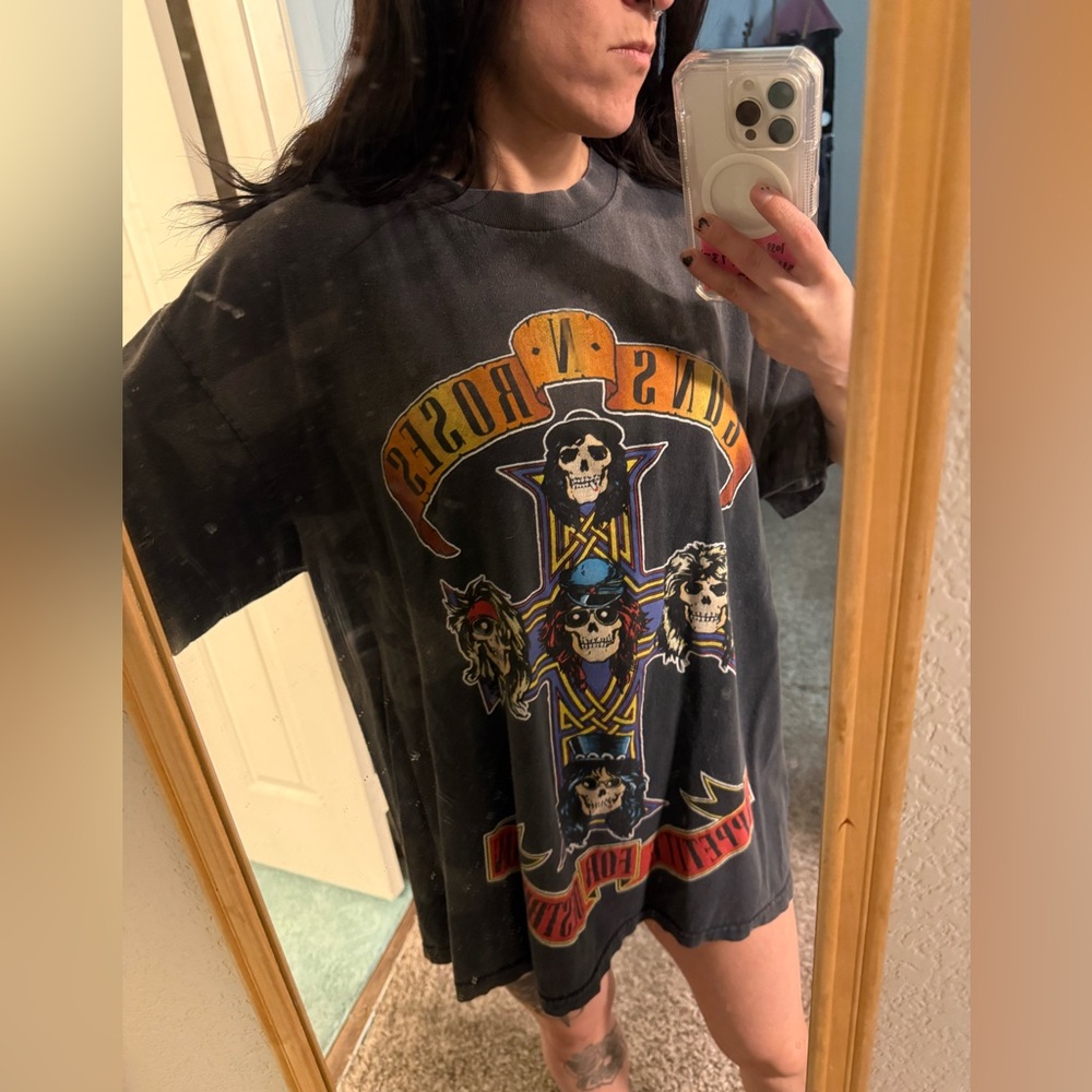 Vintage GNR Guns N Roses band distressed tee